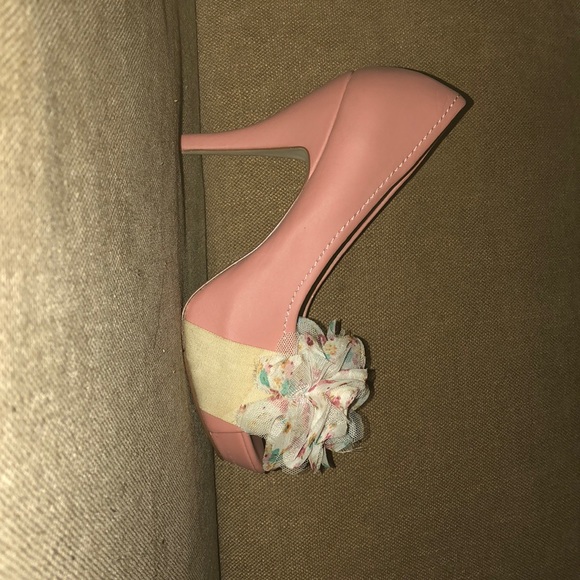 Pink Dolce by Mojo Moxy Pumps - Picture 8 of 8